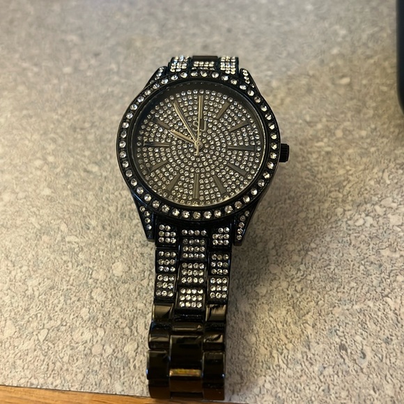 Sassy Jones - Picture 1 of 1